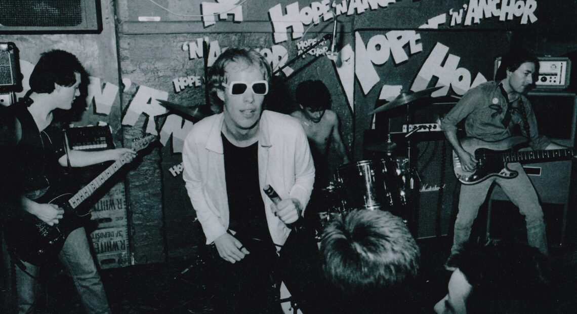 London play the Hope and Anchor 1977 photo by John Andow